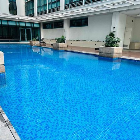Executive Suite In Bonifacio Global City Taguig Exterior photo