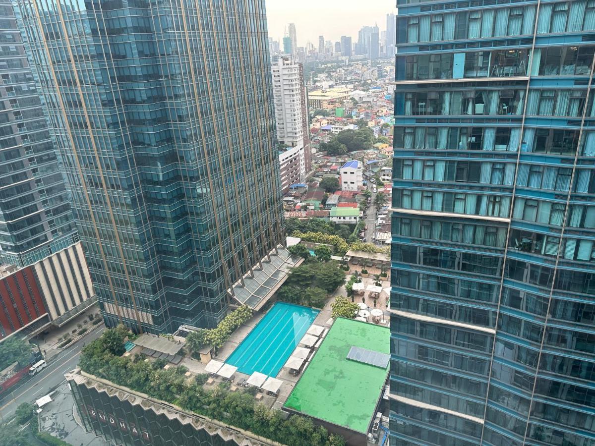 Executive Suite In Bonifacio Global City Taguig Exterior photo
