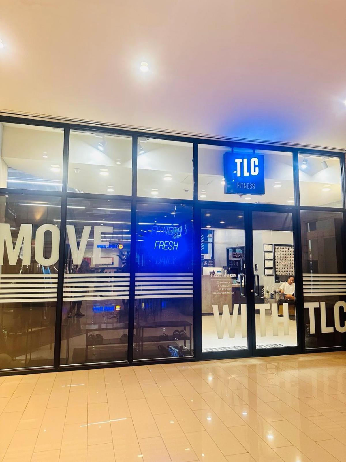 Executive Suite In Bonifacio Global City Taguig Exterior photo